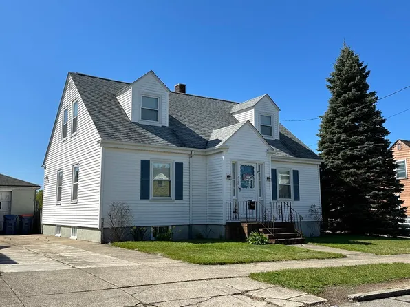 236 Aquidneck St, New Bedford, MA 02744