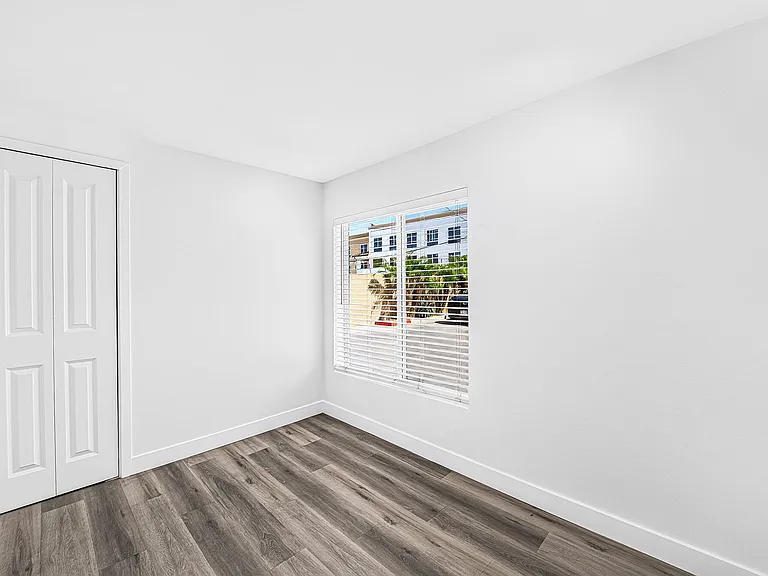 8101 Larson Avenue — Photo 24
