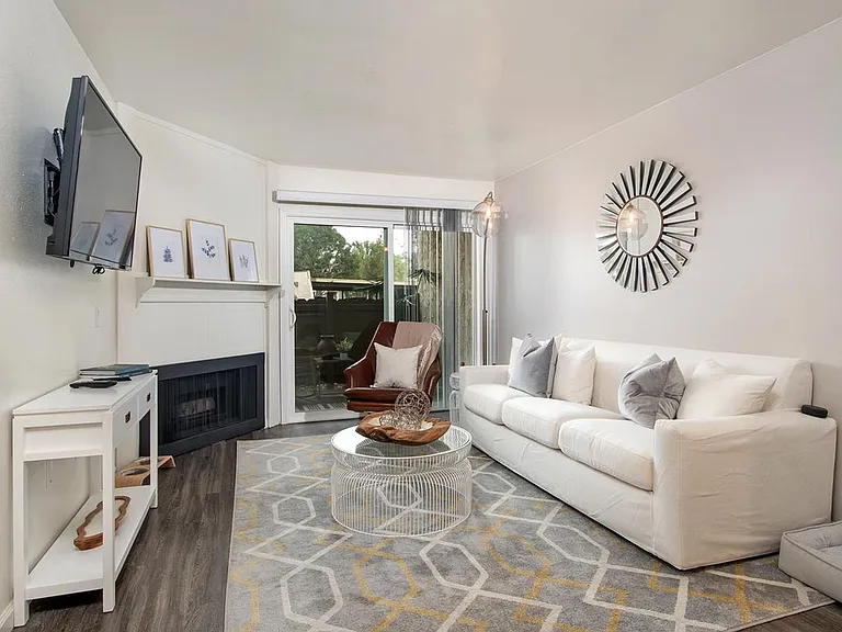 Tierrasanta Ridge — Photo 60