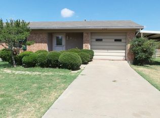 404 N Avenue A, Ballinger, TX 76821