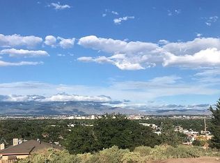 238 Yucca Dr NW, Albuquerque, NM 87105