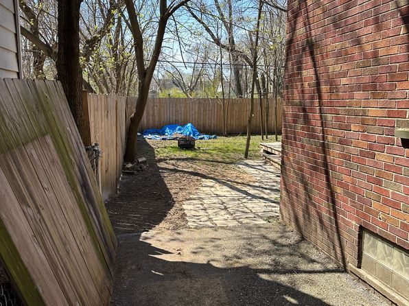20489 Andover St, Detroit, MI 48203