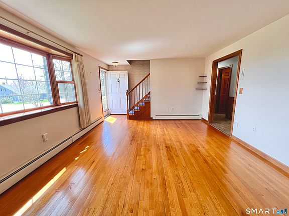 3rd image of 140 Homestead Road