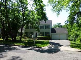 4 Brewster Hill Rd, East Setauket, NY 11733