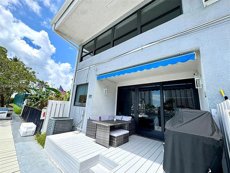 336 Poinciana Dr #1008 — Photo 32