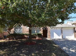 2919 Crystal Way, Grand Prairie, TX 75052