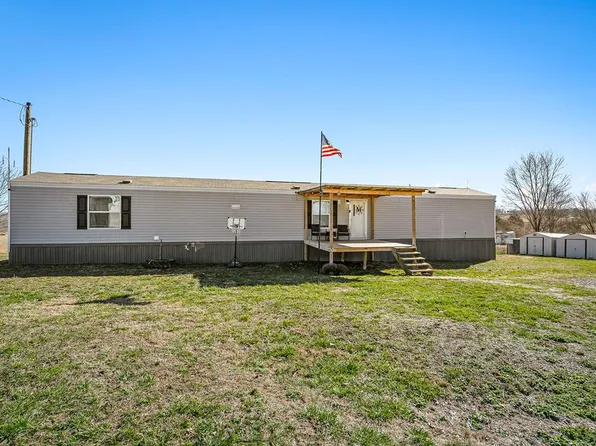 113 R T Holman Ln, Livingston, TN 38570