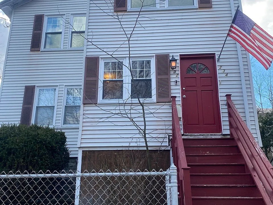 232 Austin St #1