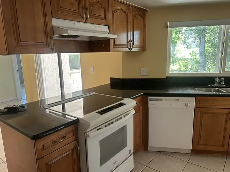 1207 Dinner Bell Ln E — Photo 20