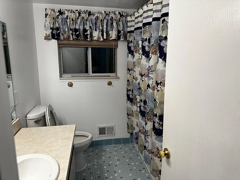 7356 Hedgerow Ct — Photo 14