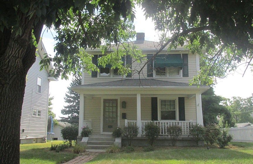 1st image of 1814 Far Hills Ave