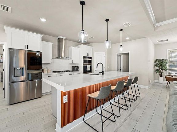 5th image of 24784 SW 21st Ln