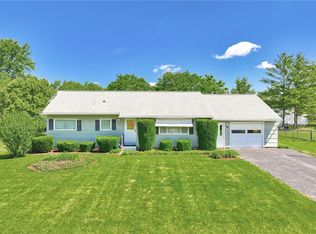 40 Chiltern Rd, Rochester, NY 14623