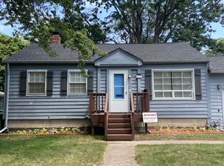 912 S Webber St, Urbana, IL 61801