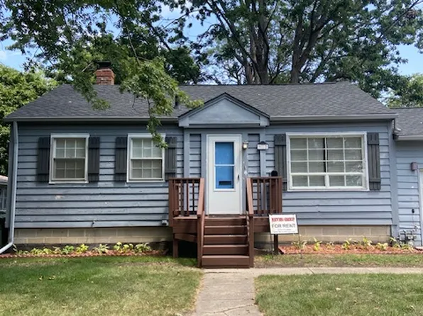 912 S Webber St, Urbana, IL 61801