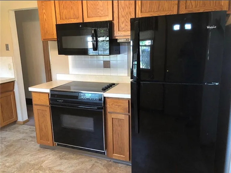 160 Waukee Ave — Photo 5