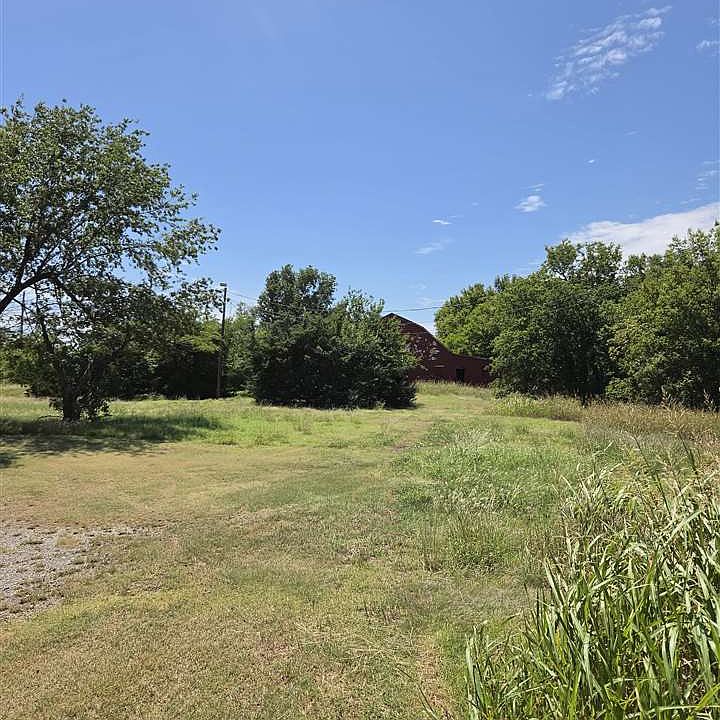 2nd image of 9086 State Highway 19