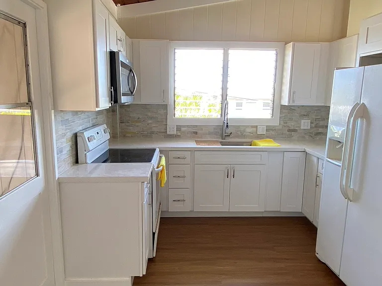 99-556 Aliipoe Dr — Photo 6