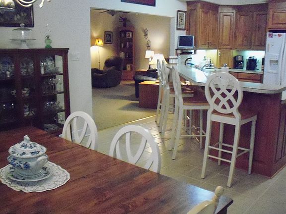 2nd image of 23435 Lakeview Ct