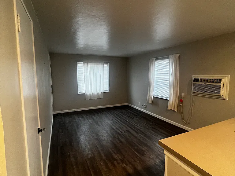544 Aberdeen Ave #A — Photo 2