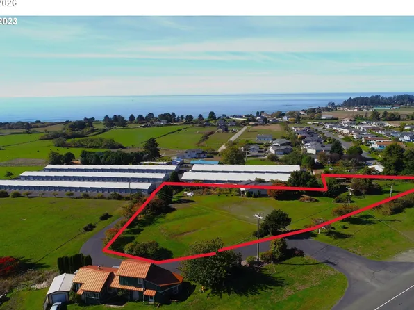 15282 Highway 101 S, Brookings, OR 97415