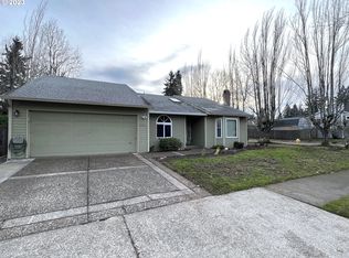 15914 NE Hancock St, Portland, OR 97230