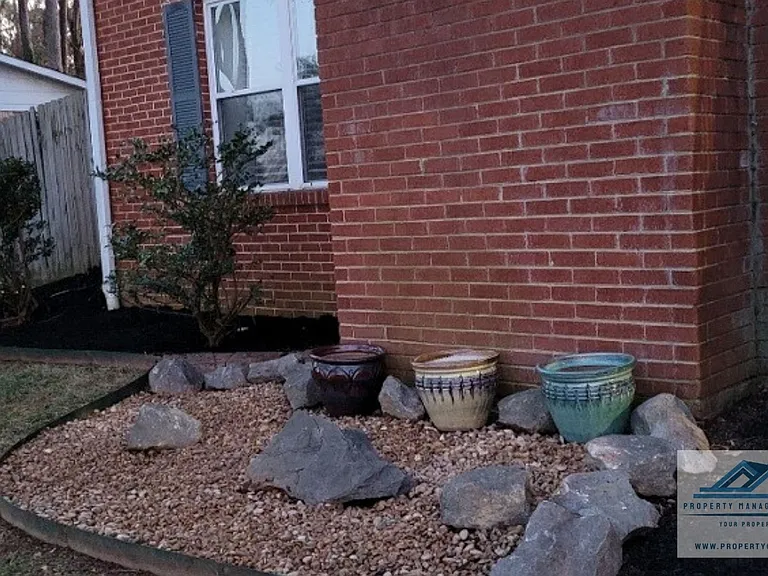 205 High Rd — Photo 3