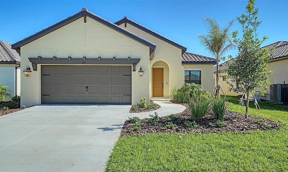 1st image of 221 BRINDISI CIRCLE
