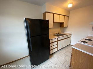 750 S Campbell Ave #3063168, Springfield, MO 65806