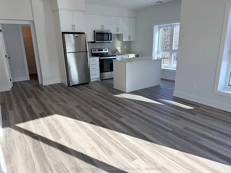 1100 Lackner Pl #418 — Photo 6