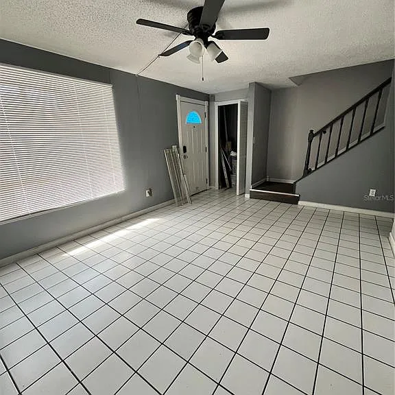 4918 Silver Oaks Vlg #F — Photo 5