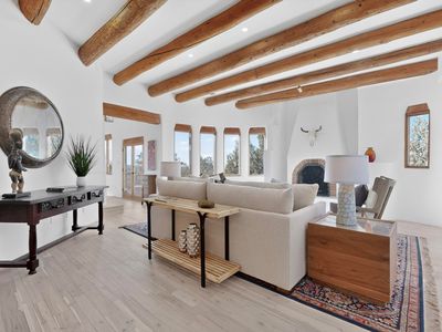 600 Vista De La Ciudad, Santa Fe, NM, 87501