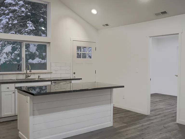 Kitchen/Master