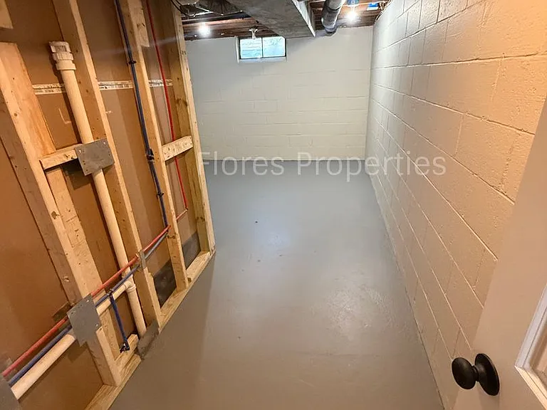1136 Pauline Ave — Photo 18