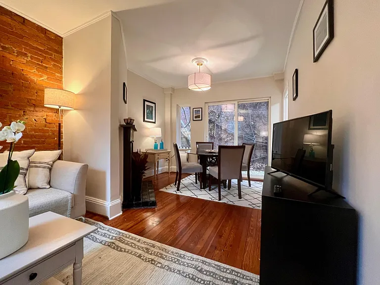 2149 Newport Pl NW — Photo 8