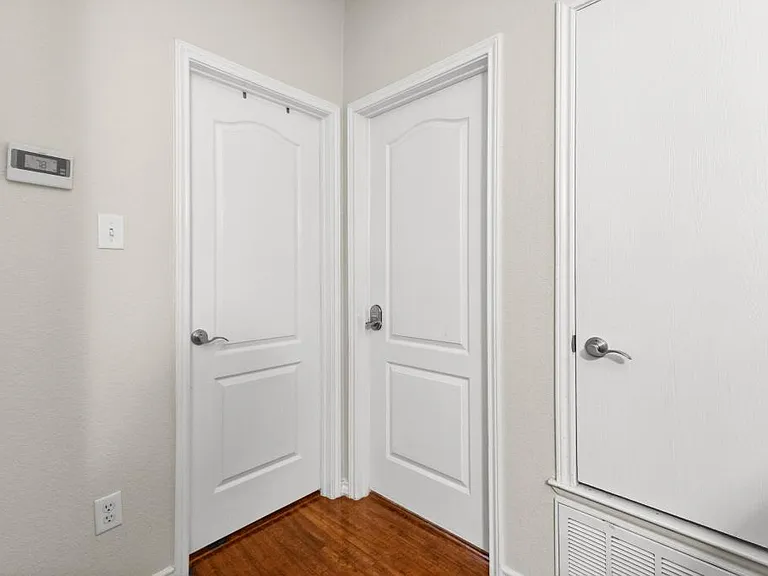 2802 Scottsdale Dr — Photo 42