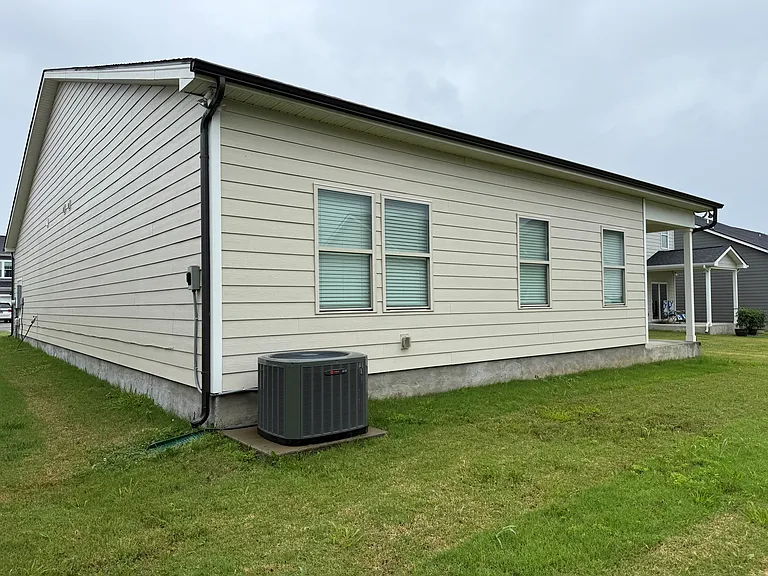3711 Shady Forest Dr — Photo 3