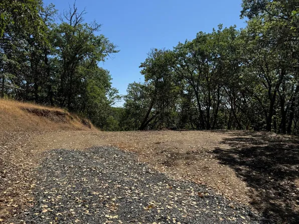 6060 Old Stage Rd, Central Pt, OR 97502