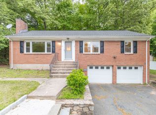 61 Teresa Rd, Manchester, CT 06040