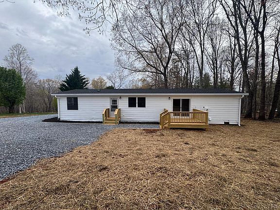 4th image of 137 Ridgeview Ln