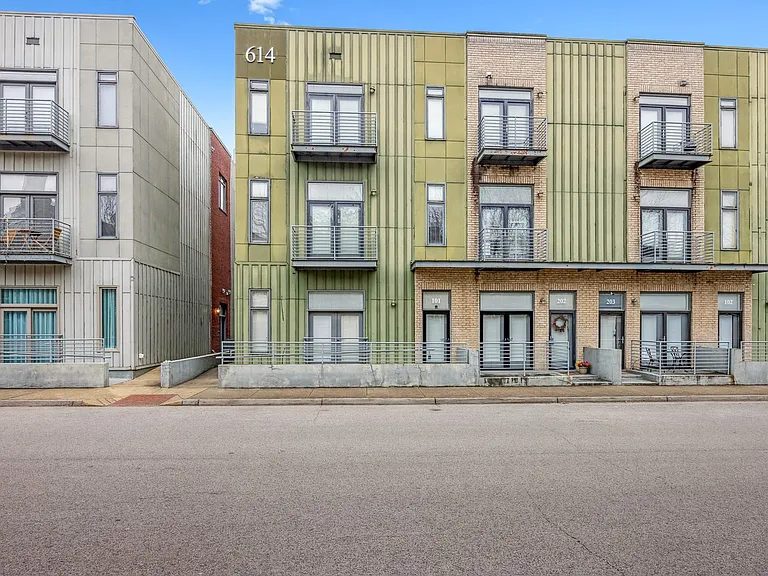 614 Tennessee St #201 — Photo 1
