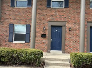 15 Mimosa Dr, Dayton, OH 45459