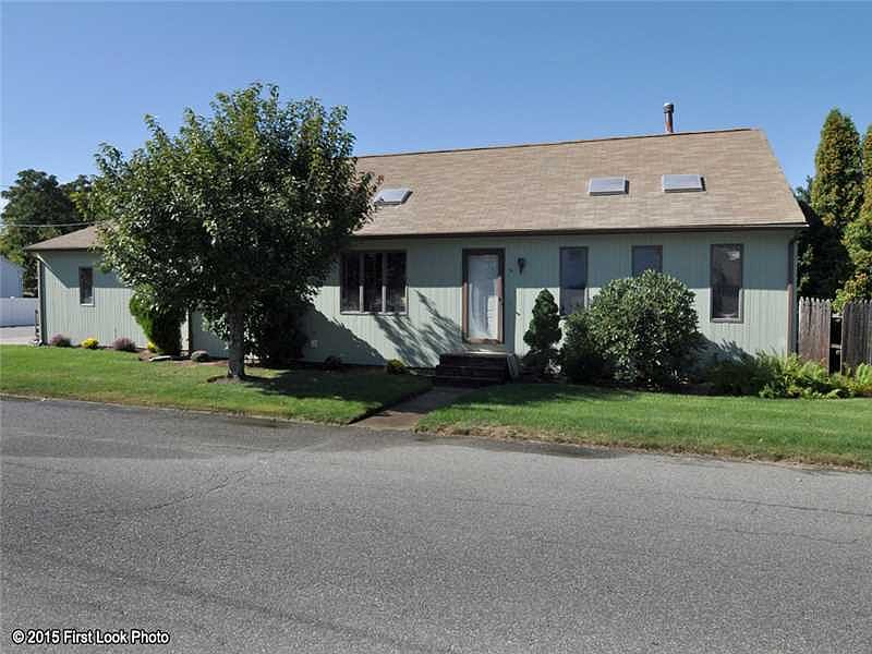 1st image of 10 Meadow Ave