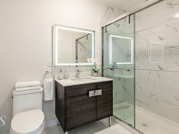 4th image of 48 Grand Ave #103