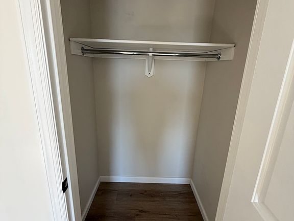 2nd image of 1400 Kennedy Blvd #8