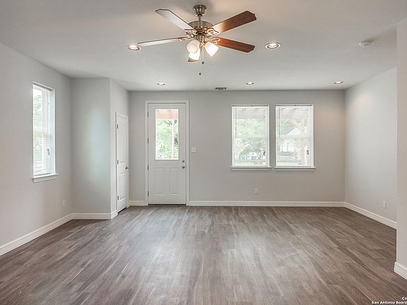 5th image of 130 Belmont Unit 102