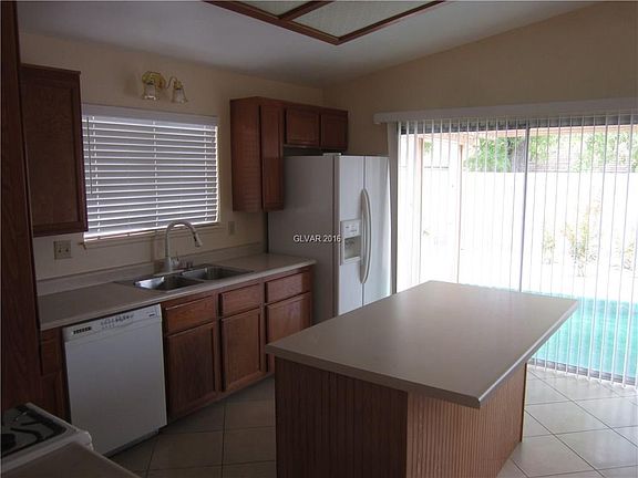 2nd image of 6233 Spanish Moss Ave #0