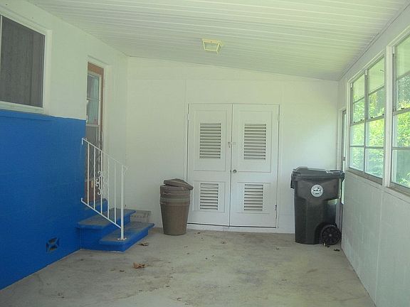 Covered Car Port