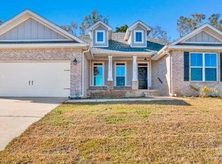 1513 Hollow Point Dr, Cantonment, FL 32533