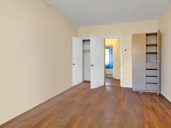 3111 Brighton 1st Place image 7 of 21